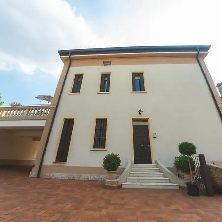 Juliet House Гостевой дом