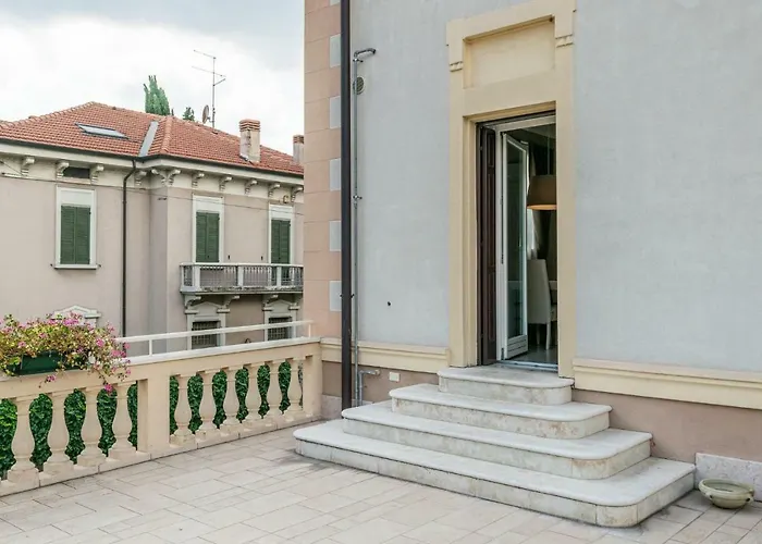 Juliet House 4* Verona