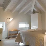 Juliet House 4*