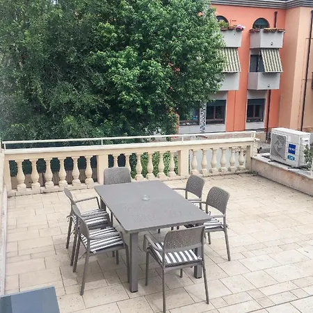 Juliet House 4* Верона