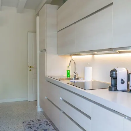 Juliet House Гостевой дом 4*