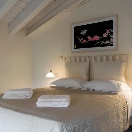 Juliet House 4*