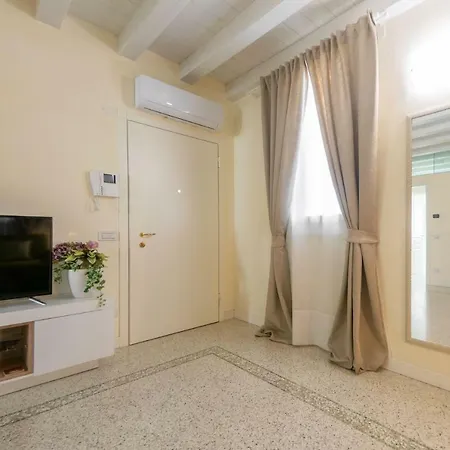 Гостевой дом Juliet House Верона