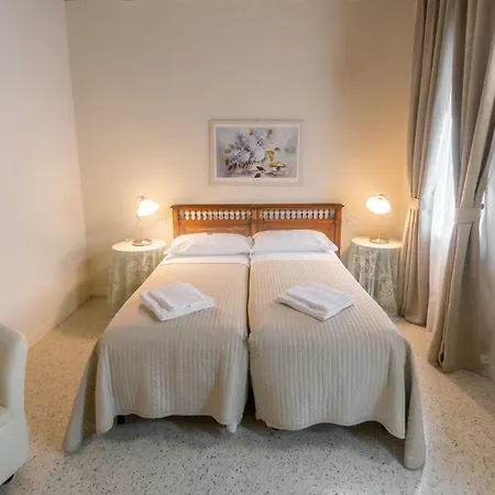 Juliet House Pensión 4*