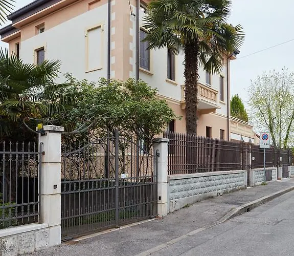 Juliet House Vendégház Verona
