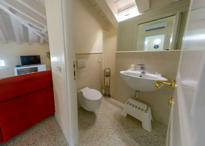 Juliet House 4*